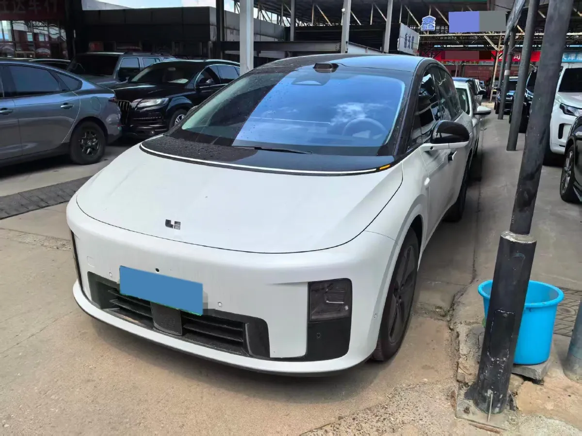 2025 Li i8 BEV,autocango,china used car exporter,china ev exporter,chinese used car exporter,chinese used ev exporter