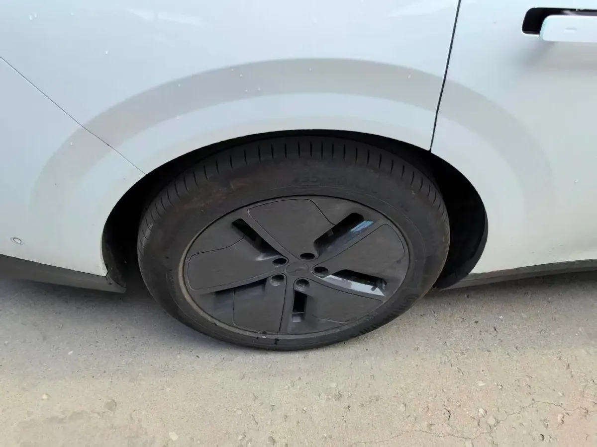 2025 Li i8 BEV,autocango,china used car exporter,china ev exporter,chinese used car exporter,chinese used ev exporter