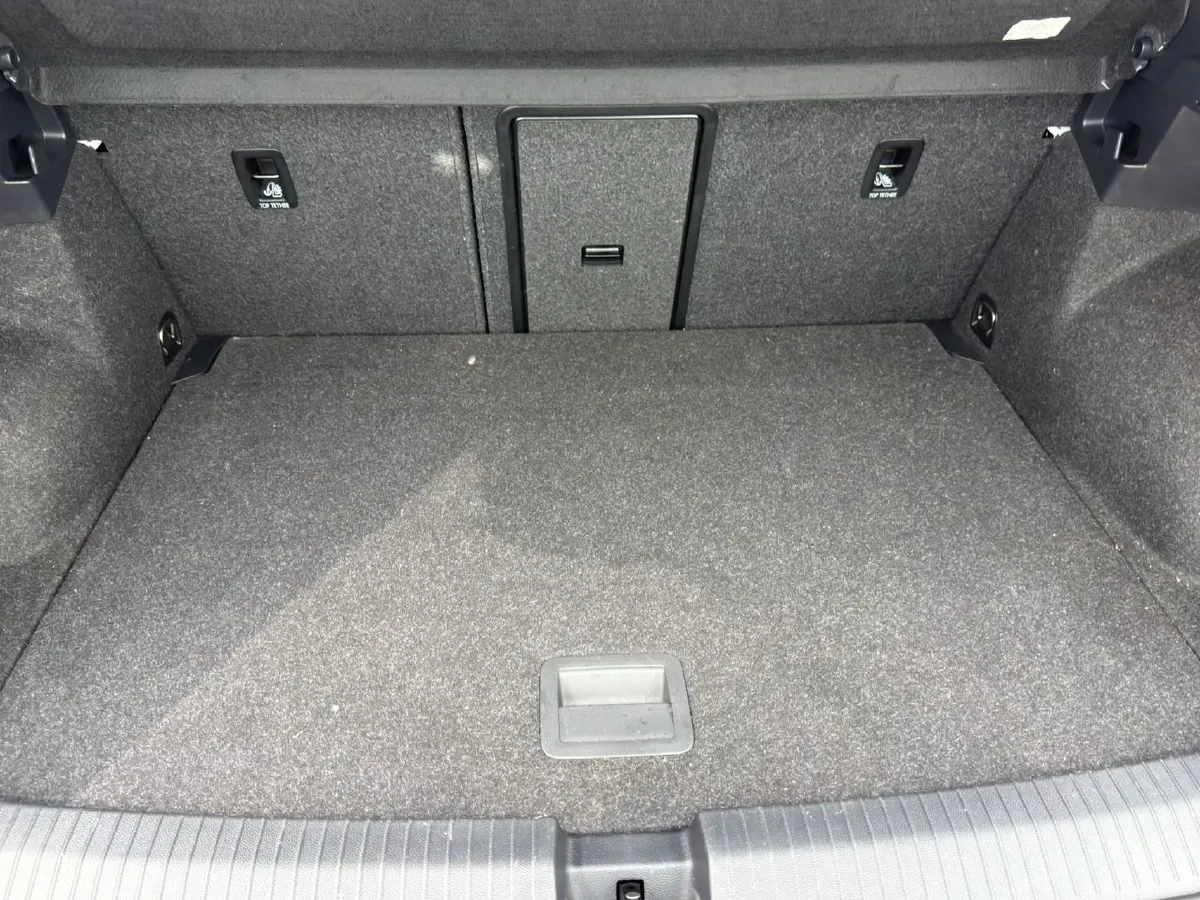 2022 Volkswagen T-Roc 1.4T 150HP L4 7DCT,autocango,china used car exporter,china ev exporter,chinese used car exporter,chinese used ev exporter