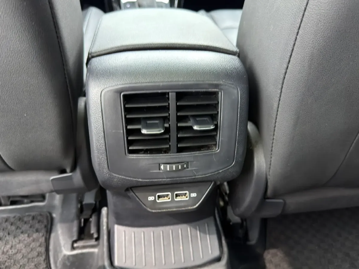 2022 Volkswagen T-Roc 1.4T 150HP L4 7DCT,autocango,china used car exporter,china ev exporter,chinese used car exporter,chinese used ev exporter