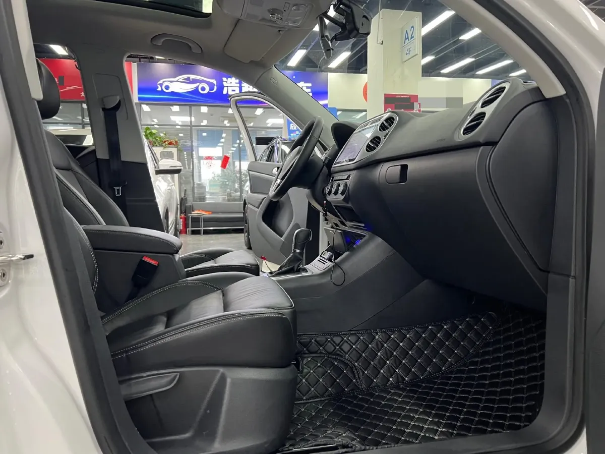 2017 Haval H9 2.0T 190HP L4 8AT,autocango,china used car exporter,china ev exporter,chinese used car exporter,chinese used ev exporter