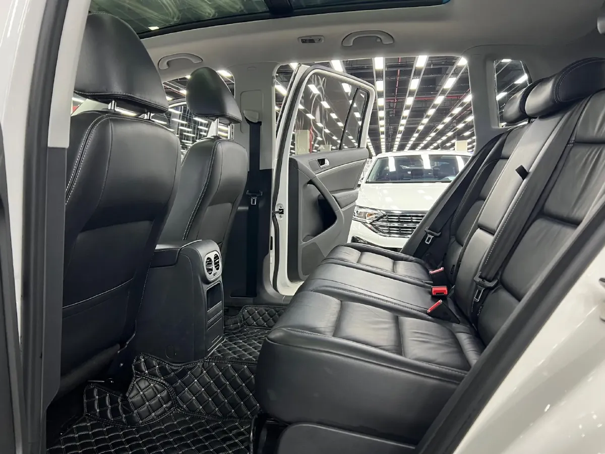 2017 Haval H9 2.0T 190HP L4 8AT,autocango,china used car exporter,china ev exporter,chinese used car exporter,chinese used ev exporter