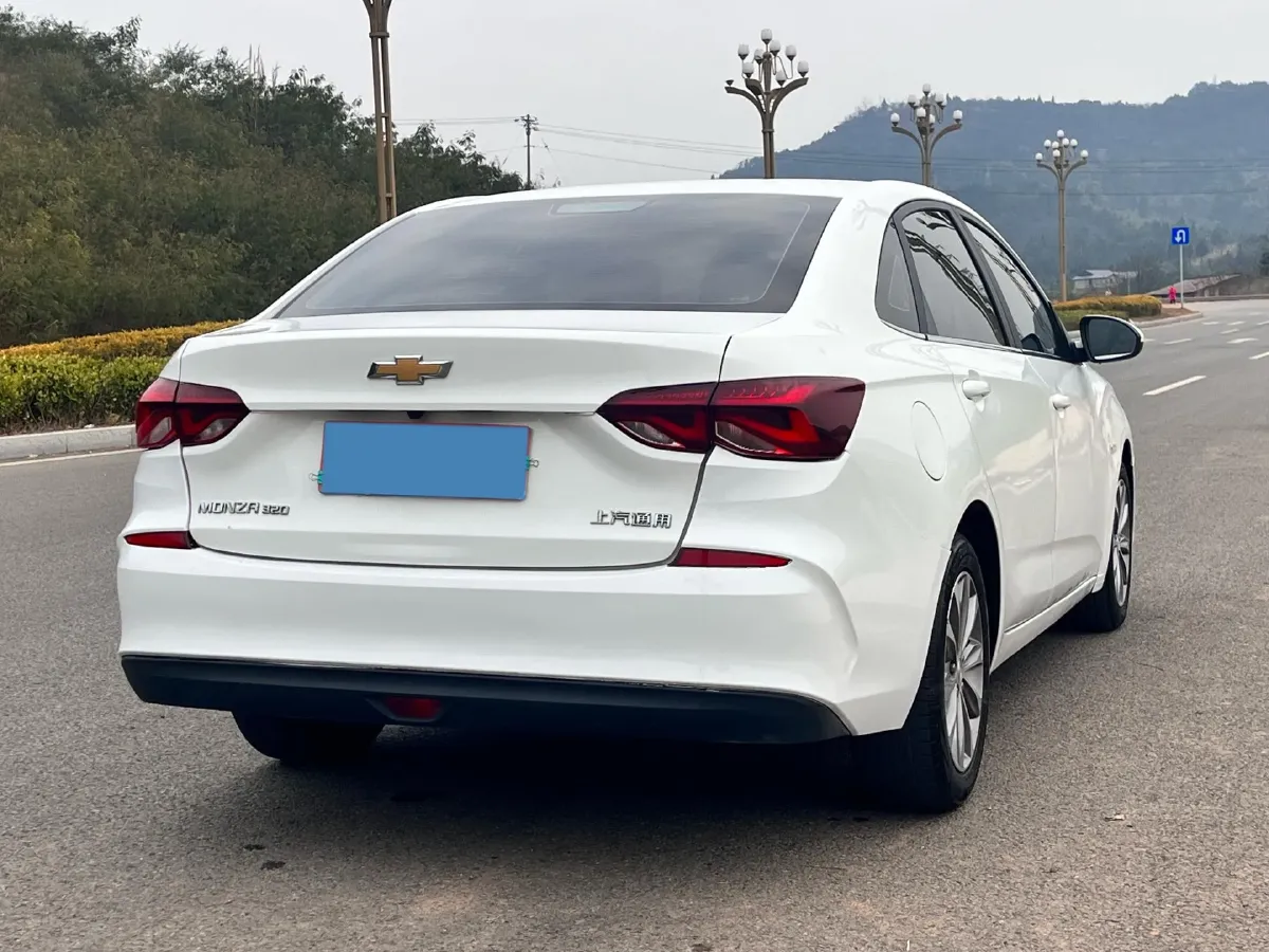 2022 Chevrolet Monza 1.5L 113HP L4 6AT,autocango,china used car exporter,china ev exporter,chinese used car exporter,chinese used ev exporter