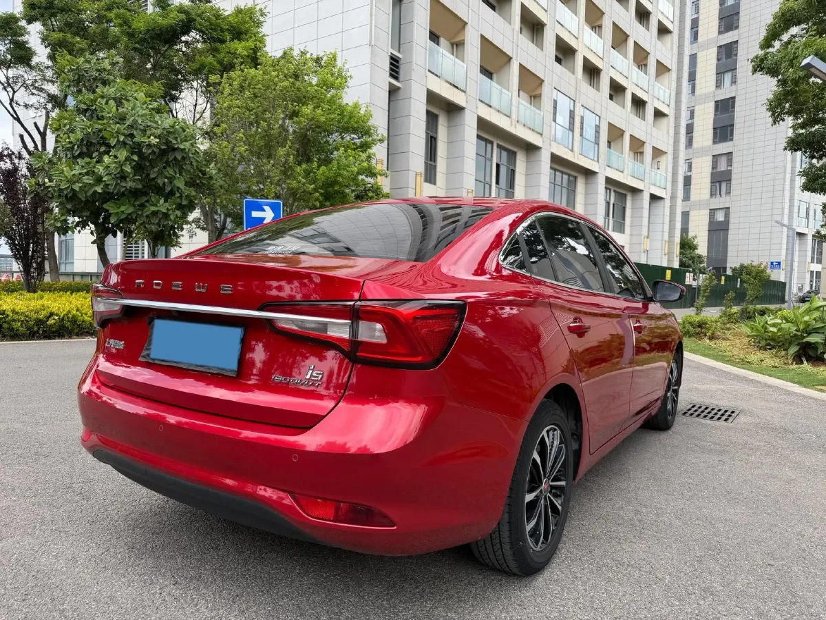2020 Roewe i5 1.5L 120HP L4 5MT,autocango,china used car exporter,china ev exporter,chinese used car exporter,chinese used ev exporter