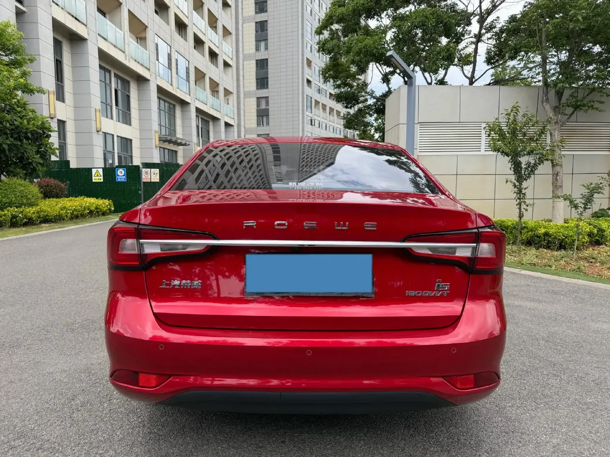 2020 Roewe i5 1.5L 120HP L4 5MT,autocango,china used car exporter,china ev exporter,chinese used car exporter,chinese used ev exporter