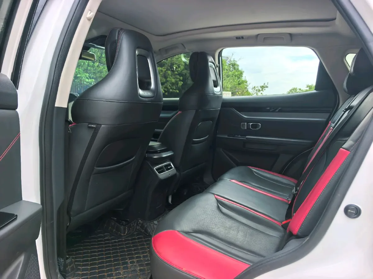 2022 Jetour DASHING 1.6T 197HP L4 7DCT,autocango,china used car exporter,china ev exporter,chinese used car exporter,chinese used ev exporter