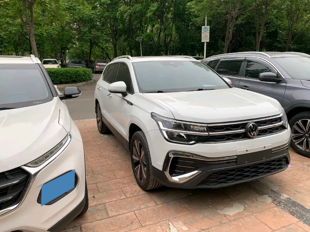 2023 Volkswagen Tharu 1.5T 160HP L4 7DCT,autocango,china used car exporter,china ev exporter,chinese used car exporter,chinese used ev exporter