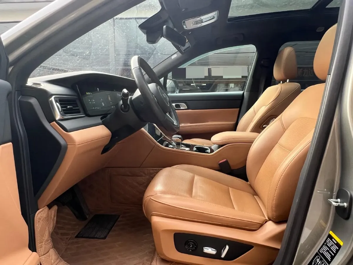 2021 Li ONE Range Extended 131HP REEV 40.5KWH,autocango,china used car exporter,china ev exporter,chinese used car exporter,chinese used ev exporter