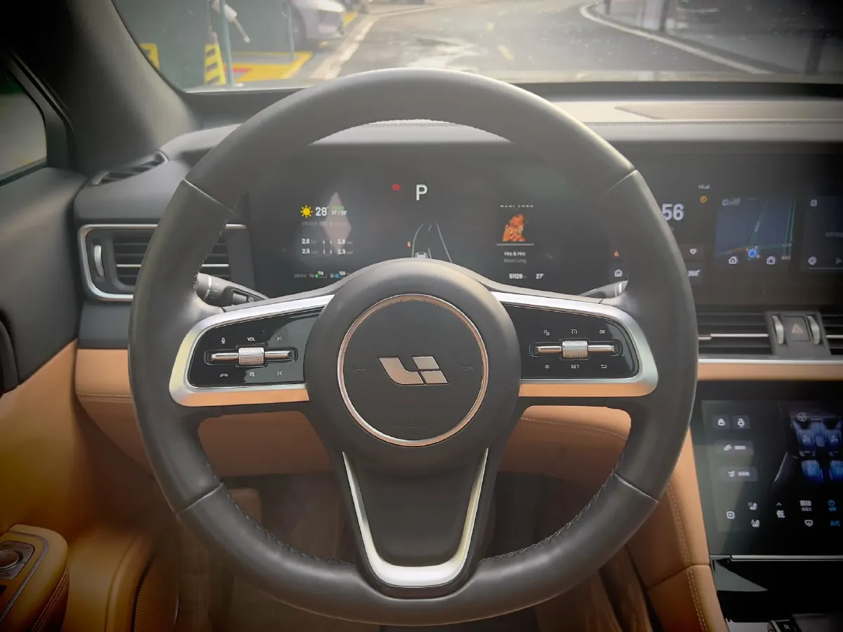 2021 Li ONE Range Extended 131HP REEV 40.5KWH,autocango,china used car exporter,china ev exporter,chinese used car exporter,chinese used ev exporter