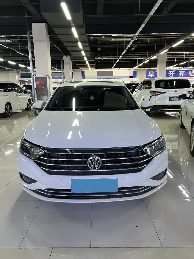 2019 Luxgen Grand 7 MPV 2.0T 188HP L4 6AT,autocango,china used car exporter,china ev exporter,chinese used car exporter,chinese used ev exporter