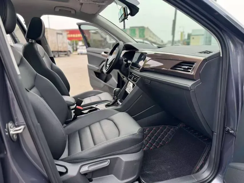 2021 Volkswagen Tharu 2.0T 186HP L4 7DCT,autocango,china used car exporter,china ev exporter,chinese used car exporter,chinese used ev exporter