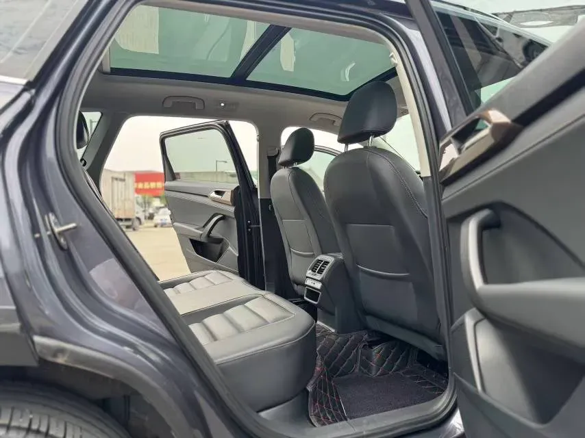 2021 Volkswagen Tharu 2.0T 186HP L4 7DCT,autocango,china used car exporter,china ev exporter,chinese used car exporter,chinese used ev exporter