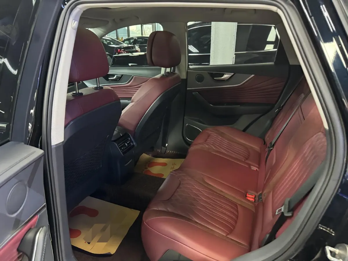 2023 HongQi HS5 2.0T 252HP L4 8AT,autocango,china used car exporter,china ev exporter,chinese used car exporter,chinese used ev exporter