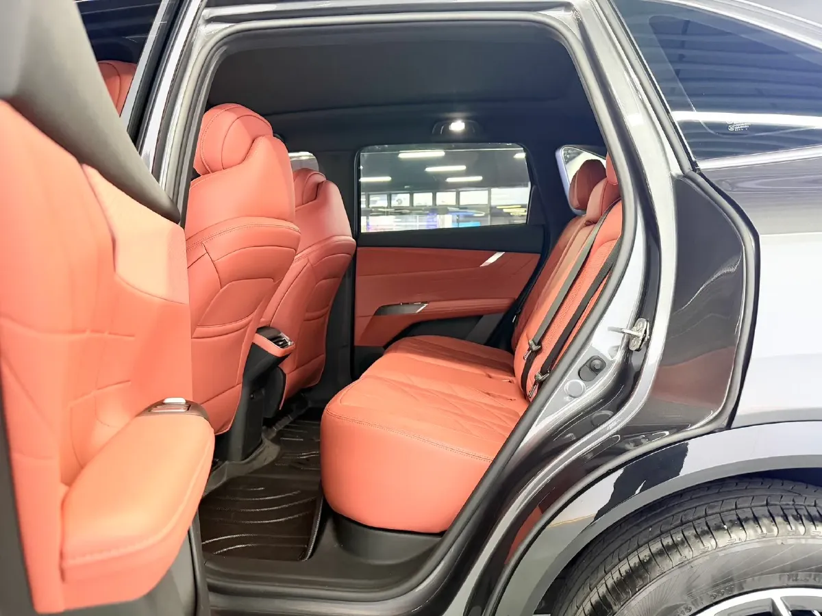 2025 ChangAn CS75 Plus 1.5T 192HP L4 8AT,autocango,china used car exporter,china ev exporter,chinese used car exporter,chinese used ev exporter