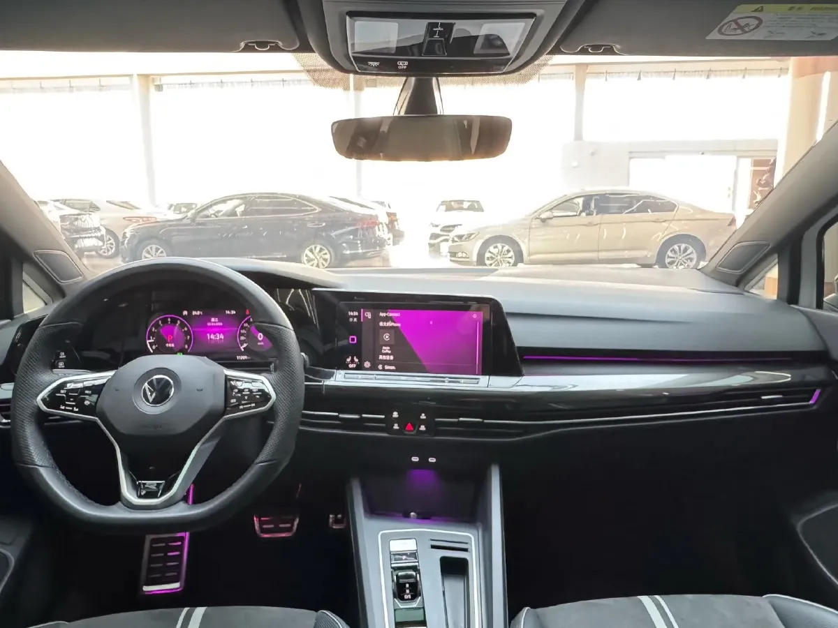 2023 Volkswagen Golf 1.4T 150HP L4 7DCT,autocango,china used car exporter,china ev exporter,chinese used car exporter,chinese used ev exporter