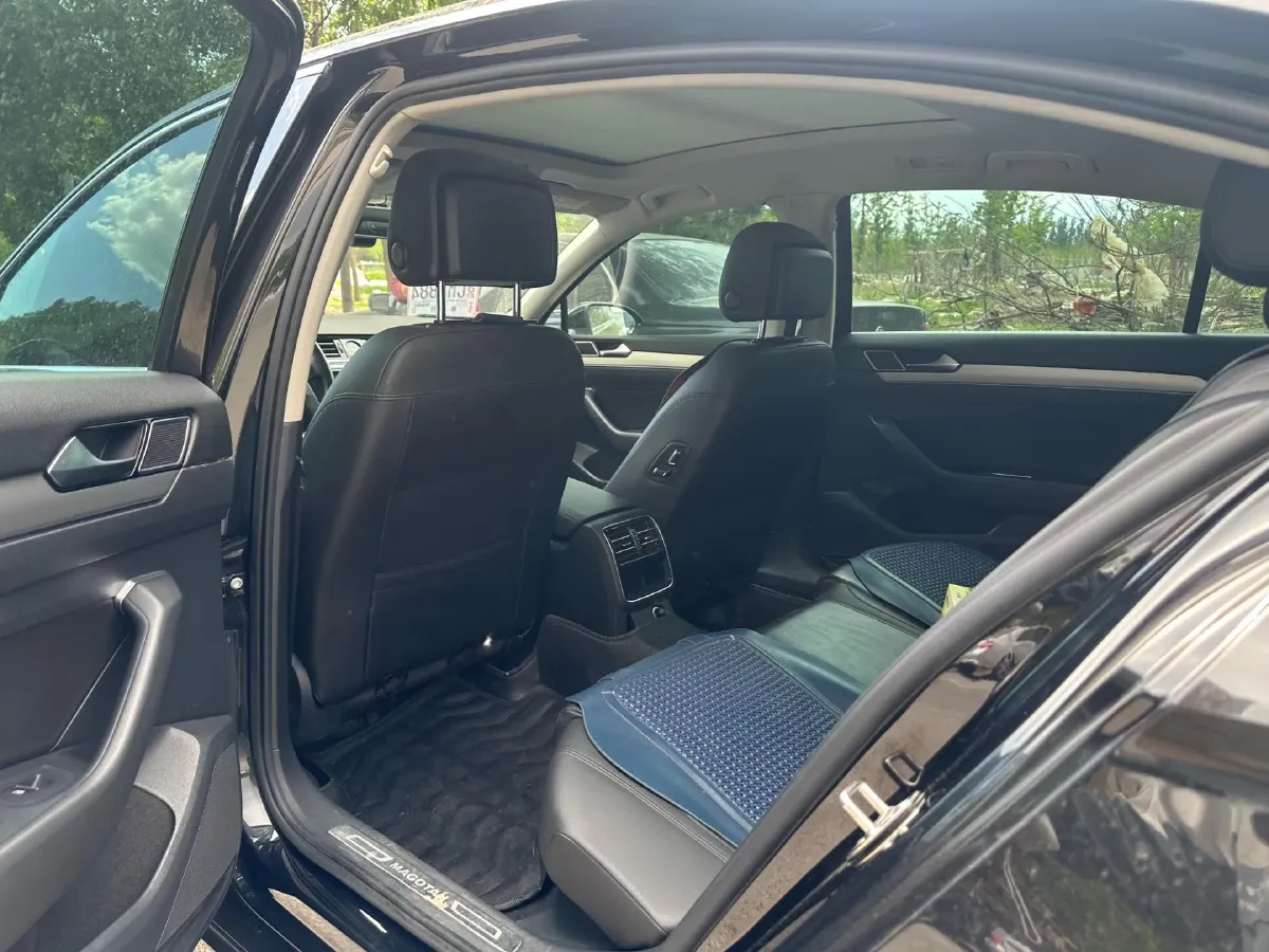 2018 Volkswagen Magotan 1.4T 150HP L4 7DCT,autocango,china used car exporter,china ev exporter,chinese used car exporter,chinese used ev exporter