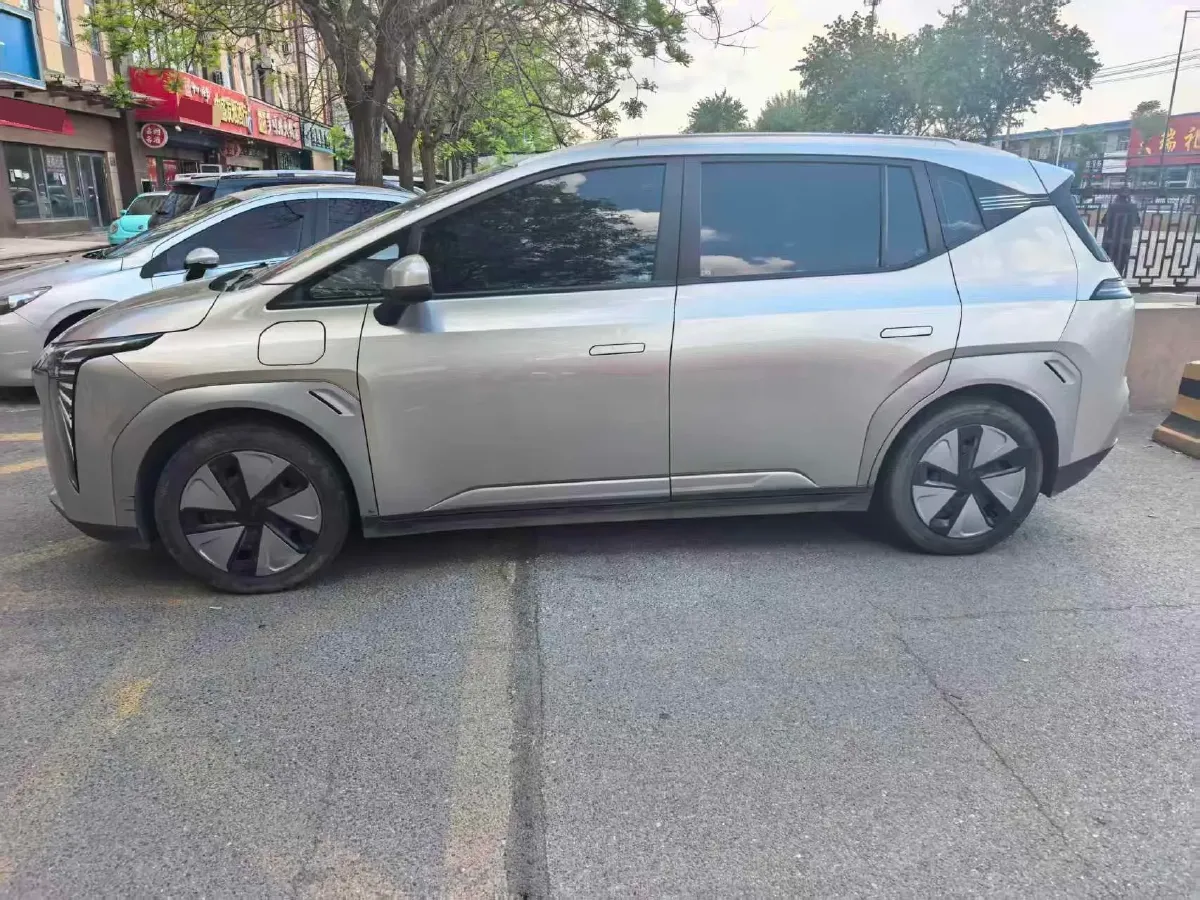 2024 Leapmotor C11 1.5L 95HP L4 REEV 43.74KWH,autocango,china used car exporter,china ev exporter,chinese used car exporter,chinese used ev exporter