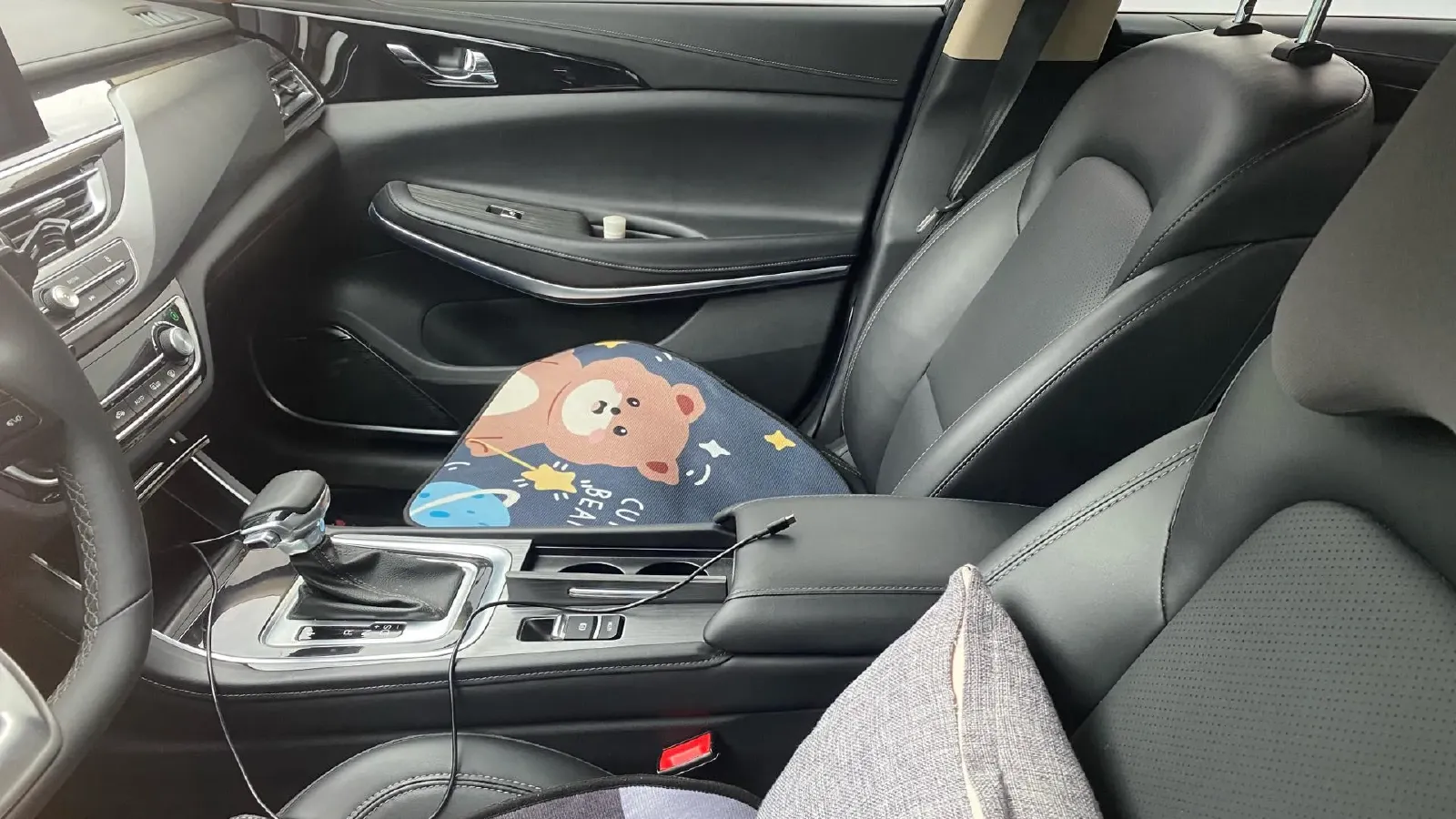 2021 ChangAn Raeton CC 1.5T 180HP L4 7DCT,autocango,china used car exporter,china ev exporter,chinese used car exporter,chinese used ev exporter