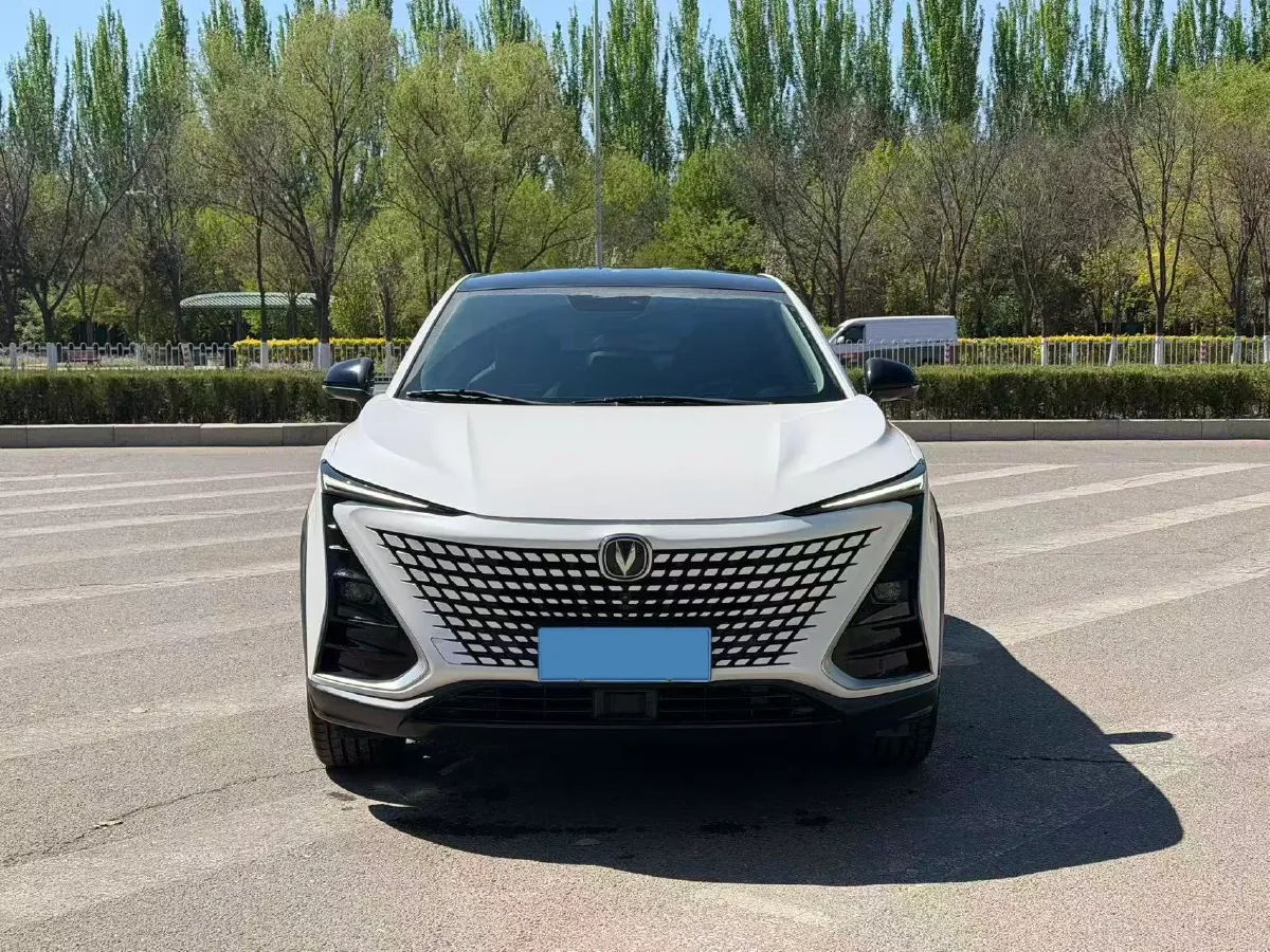 2020 ChangAn UNI-T 1.5T 180HP L4 7DCT,autocango,china used car exporter,china ev exporter,chinese used car exporter,chinese used ev exporter