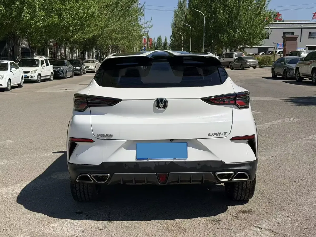 2020 ChangAn UNI-T 1.5T 180HP L4 7DCT,autocango,china used car exporter,china ev exporter,chinese used car exporter,chinese used ev exporter