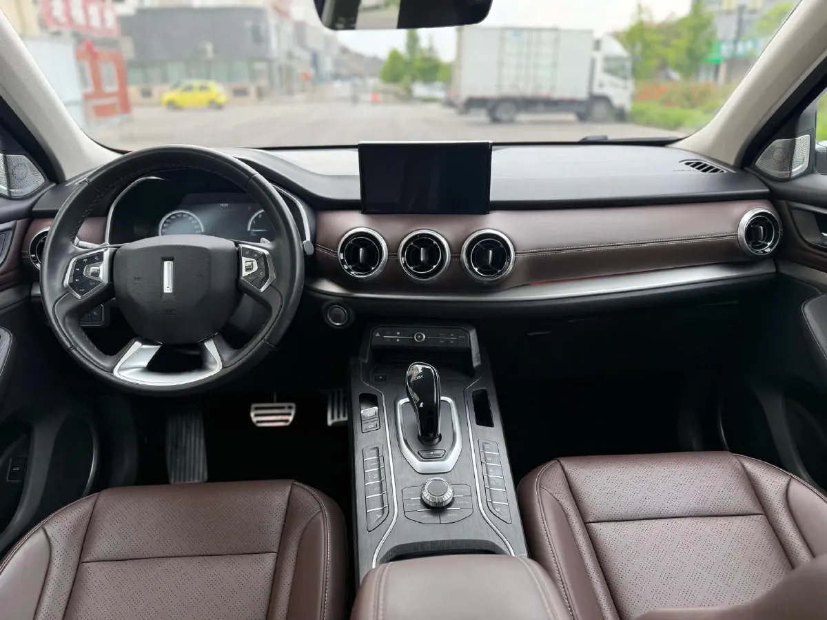 2019 WEY VV6 2.0T 224HP L4 7DCT,autocango,china used car exporter,china ev exporter,chinese used car exporter,chinese used ev exporter