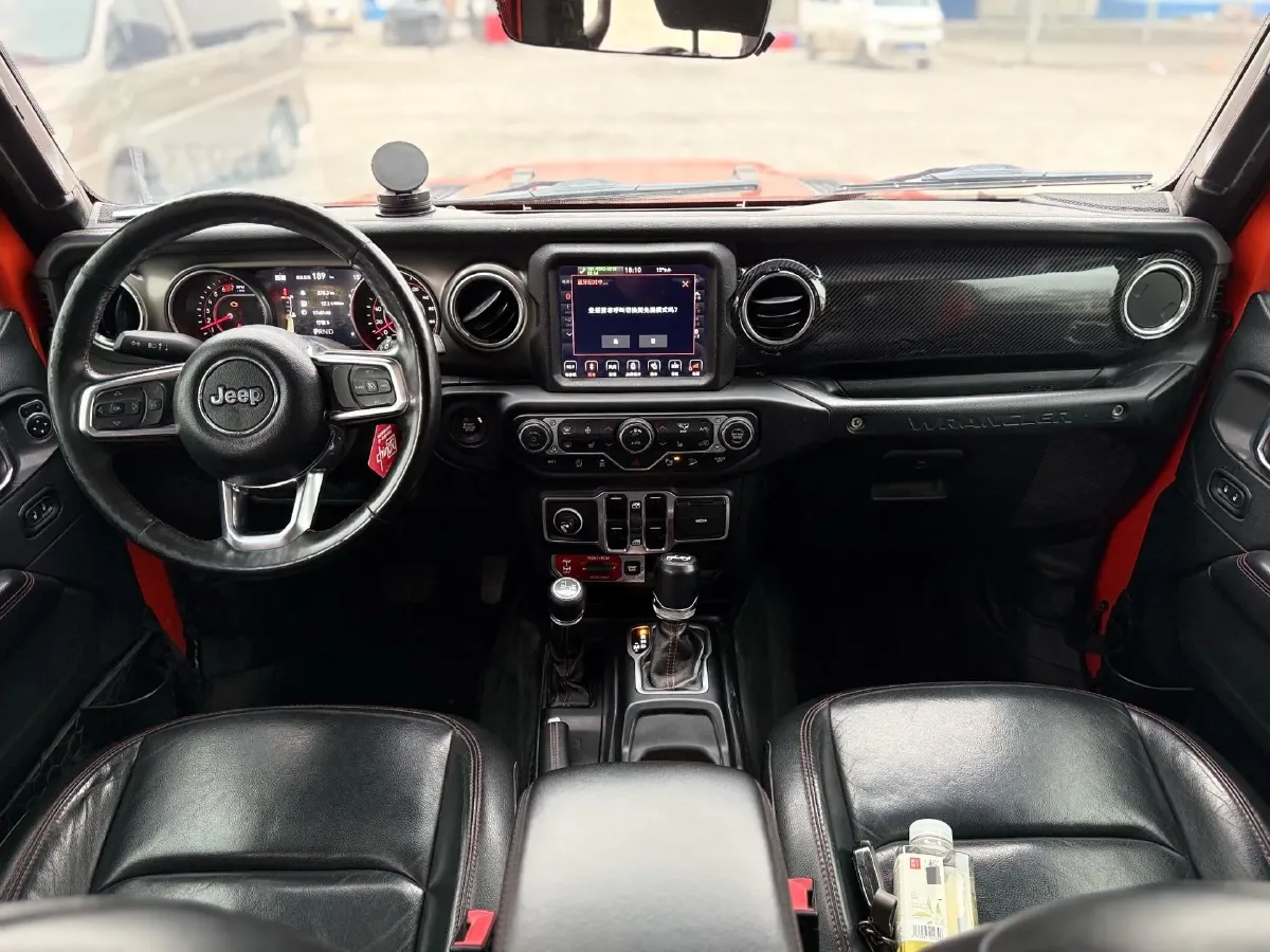 2019 Jeep Wrangler 2.0T 266HP L4 8AT,autocango,china used car exporter,china ev exporter,chinese used car exporter,chinese used ev exporter