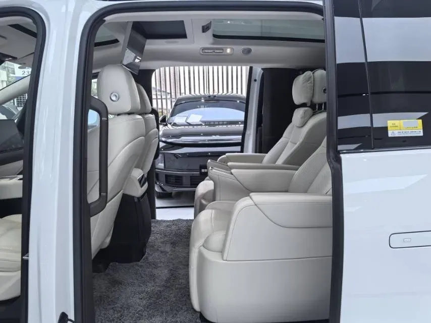 2024 Li L9 Range Extended 154HP REEV 52.3KWH,autocango,china used car exporter,china ev exporter,chinese used car exporter,chinese used ev exporter