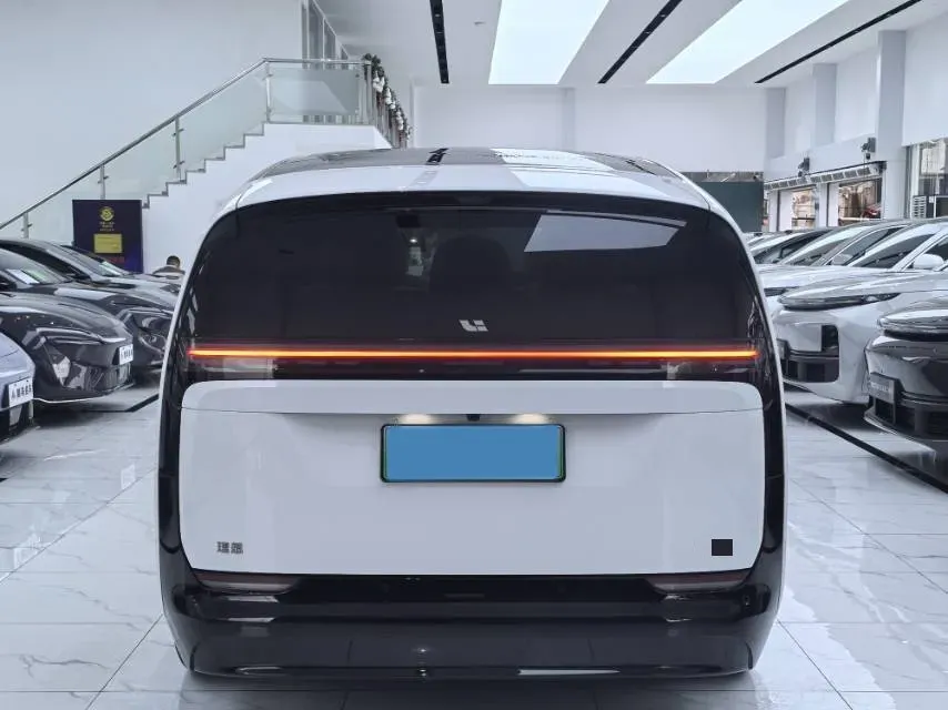 2024 Li L9 Range Extended 154HP REEV 52.3KWH,autocango,china used car exporter,china ev exporter,chinese used car exporter,chinese used ev exporter