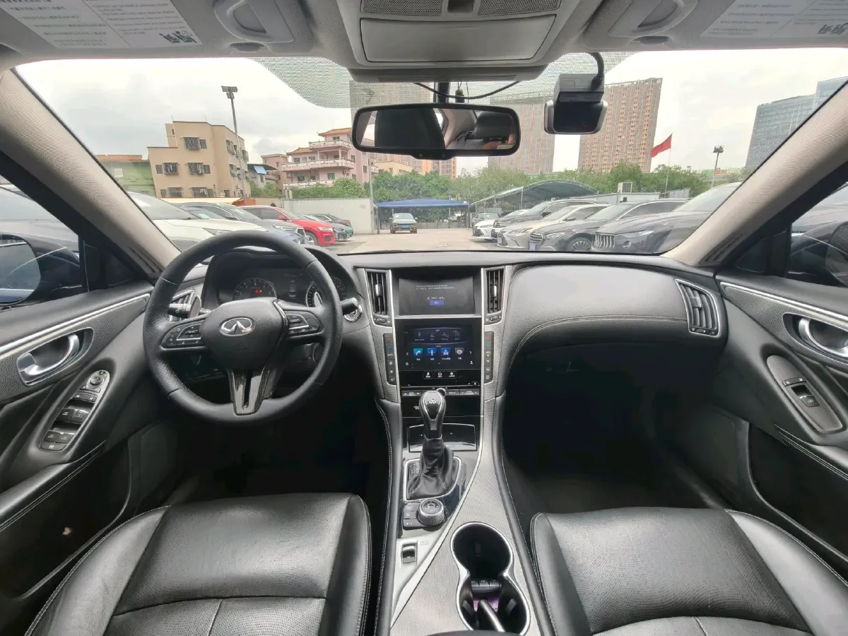 2018 Jeep Grand Commander 2.0T 265HP L4 9AT,autocango,china used car exporter,china ev exporter,chinese used car exporter,chinese used ev exporter