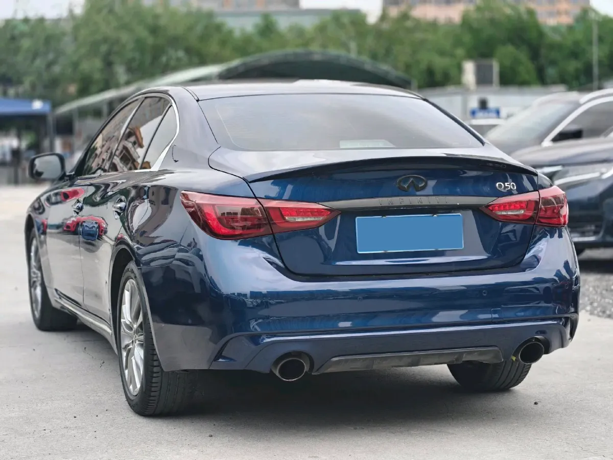 2018 Jeep Grand Commander 2.0T 265HP L4 9AT,autocango,china used car exporter,china ev exporter,chinese used car exporter,chinese used ev exporter