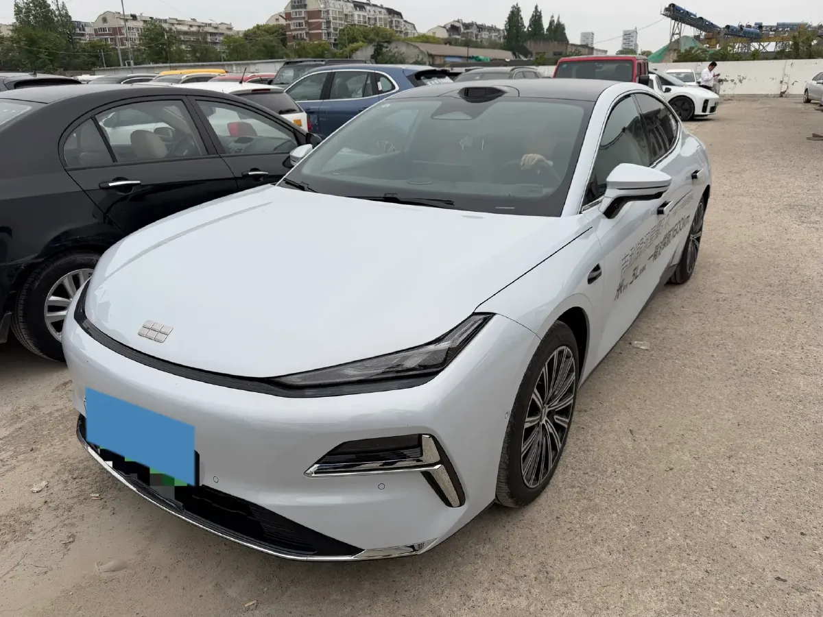 2025 Geely Galaxy Starshine 8 1.5T 163HP L4 3DHT PHEV 18.4KWH,autocango,china used car exporter,china ev exporter,chinese used car exporter,chinese used ev exporter