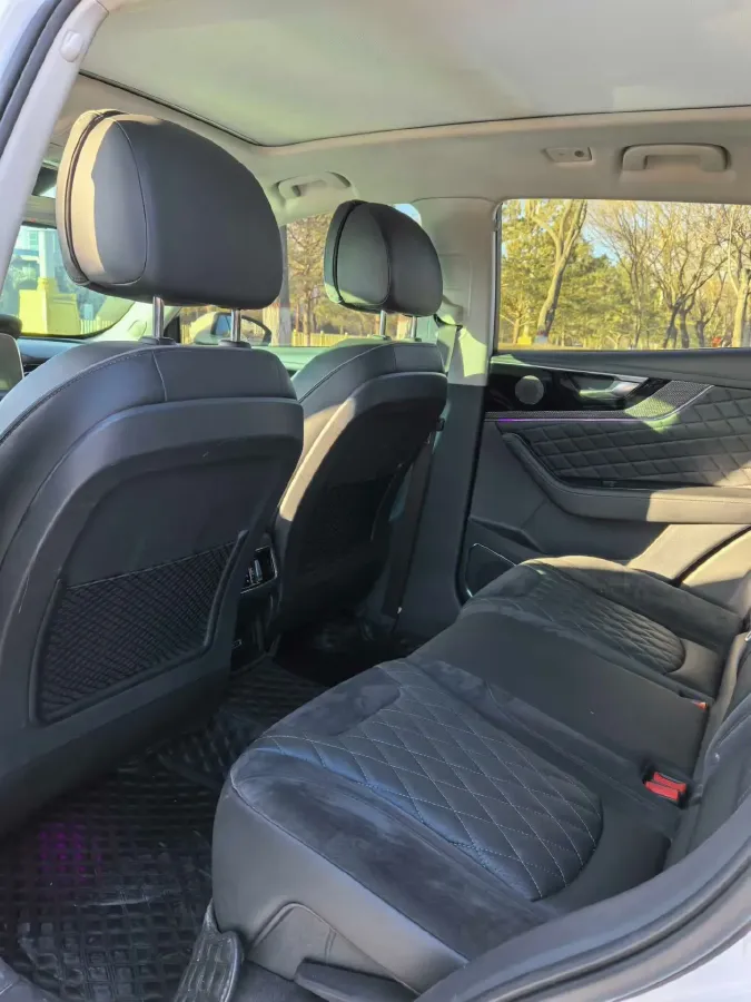 2019 HongQi HS5 2.0T 224HP L4 6AT,autocango,china used car exporter,china ev exporter,chinese used car exporter,chinese used ev exporter