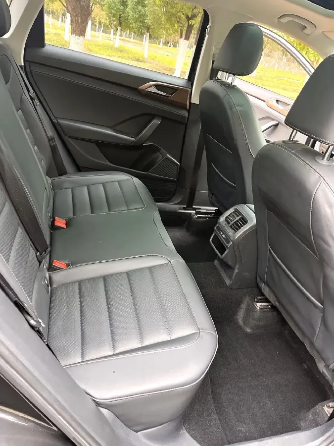 2021 Volkswagen Tharu 1.4T 150HP L4 7DCT,autocango,china used car exporter,china ev exporter,chinese used car exporter,chinese used ev exporter