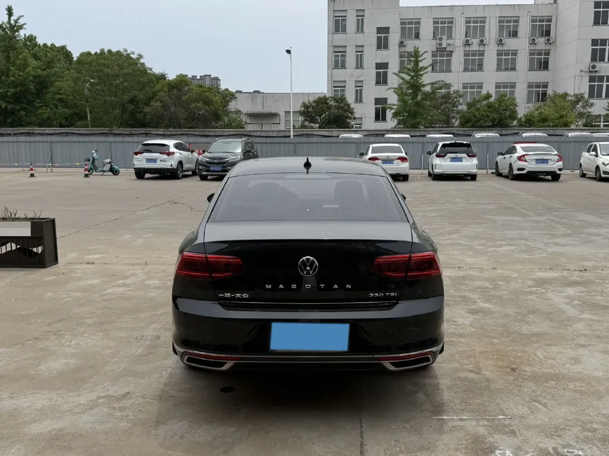 2020 Volkswagen Magotan 2.0T 186HP L4 7DCT,autocango,china used car exporter,china ev exporter,chinese used car exporter,chinese used ev exporter