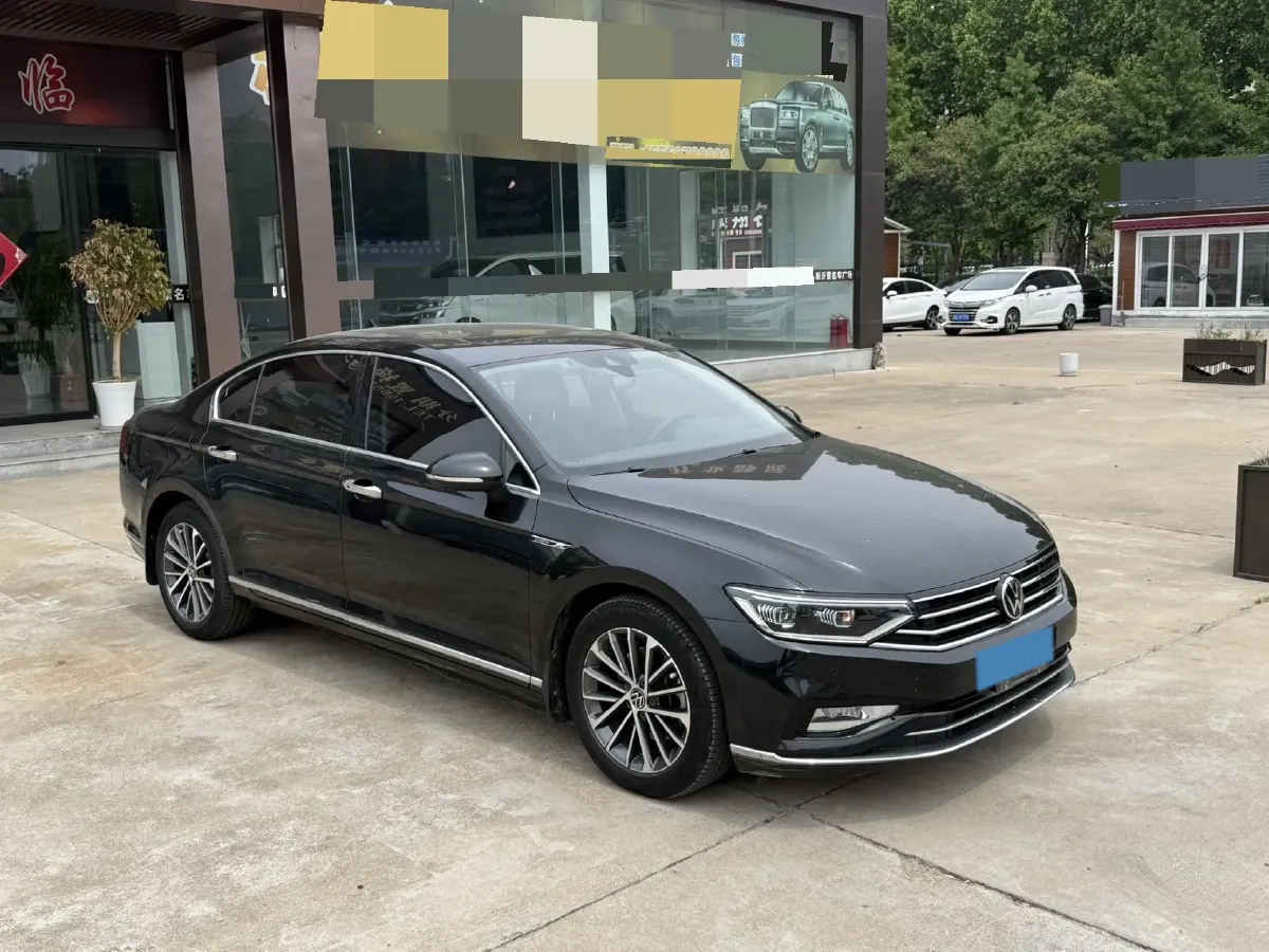 2020 Volkswagen Magotan 2.0T 186HP L4 7DCT,autocango,china used car exporter,china ev exporter,chinese used car exporter,chinese used ev exporter