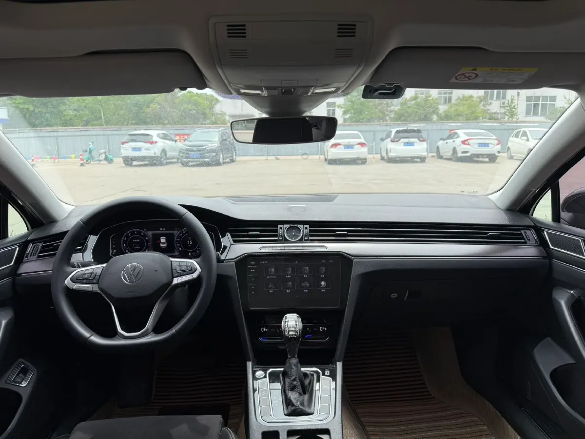 2020 Volkswagen Magotan 2.0T 186HP L4 7DCT,autocango,china used car exporter,china ev exporter,chinese used car exporter,chinese used ev exporter