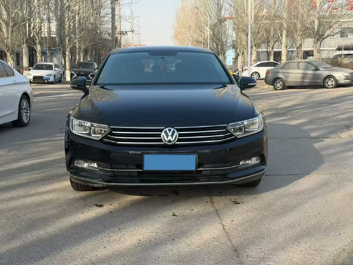 2017 Volkswagen Magotan 1.4T 150HP L4 7DCT,autocango,china used car exporter,china ev exporter,chinese used car exporter,chinese used ev exporter