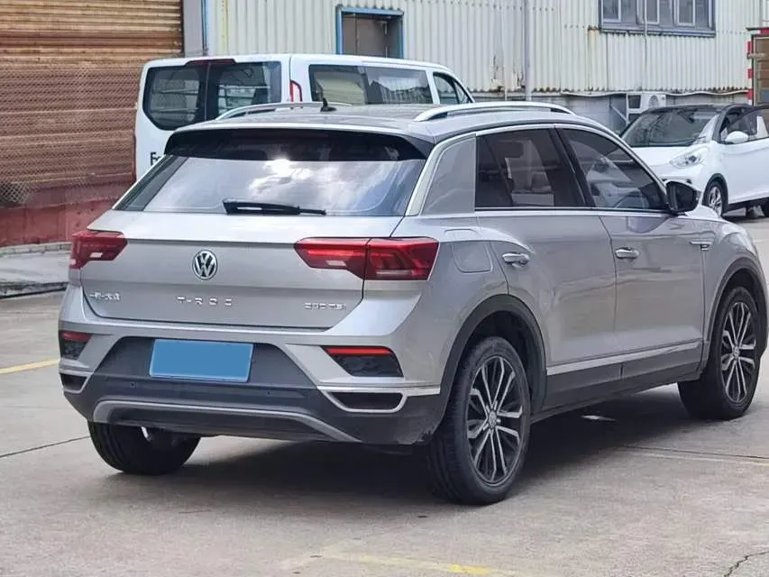 2020 Volkswagen T-Roc 1.4T 150HP L4 7DCT,autocango,china used car exporter,china ev exporter,chinese used car exporter,chinese used ev exporter