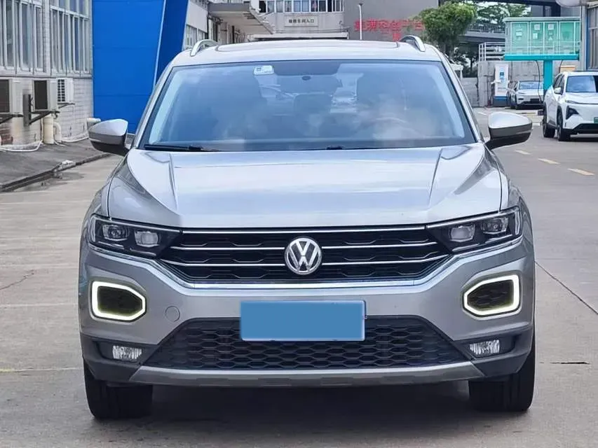 2020 Volkswagen T-Roc 1.4T 150HP L4 7DCT,autocango,china used car exporter,china ev exporter,chinese used car exporter,chinese used ev exporter