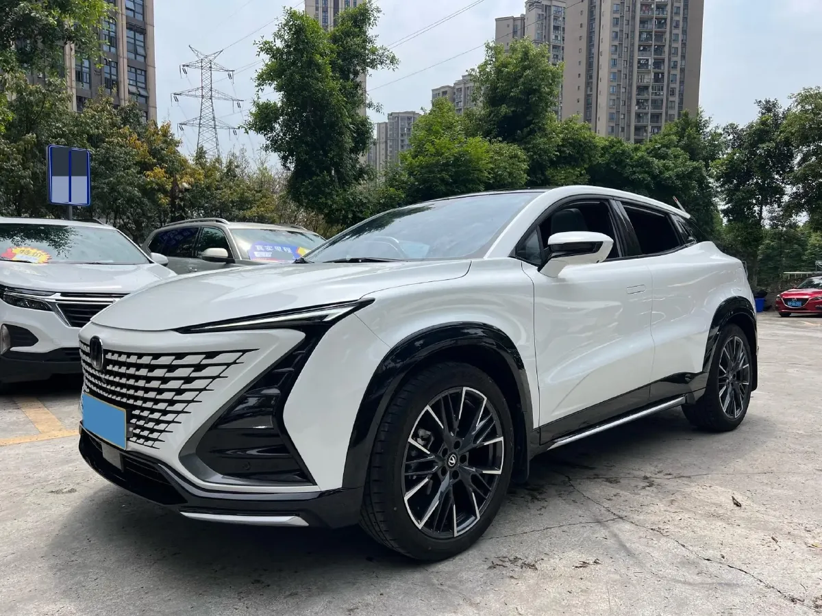 2023 ChangAn UNI-T 1.5T 188HP L4 7DCT,autocango,china used car exporter,china ev exporter,chinese used car exporter,chinese used ev exporter