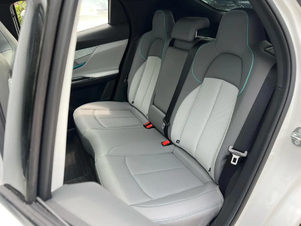 2023 ChangAn UNI-T 1.5T 188HP L4 7DCT,autocango,china used car exporter,china ev exporter,chinese used car exporter,chinese used ev exporter