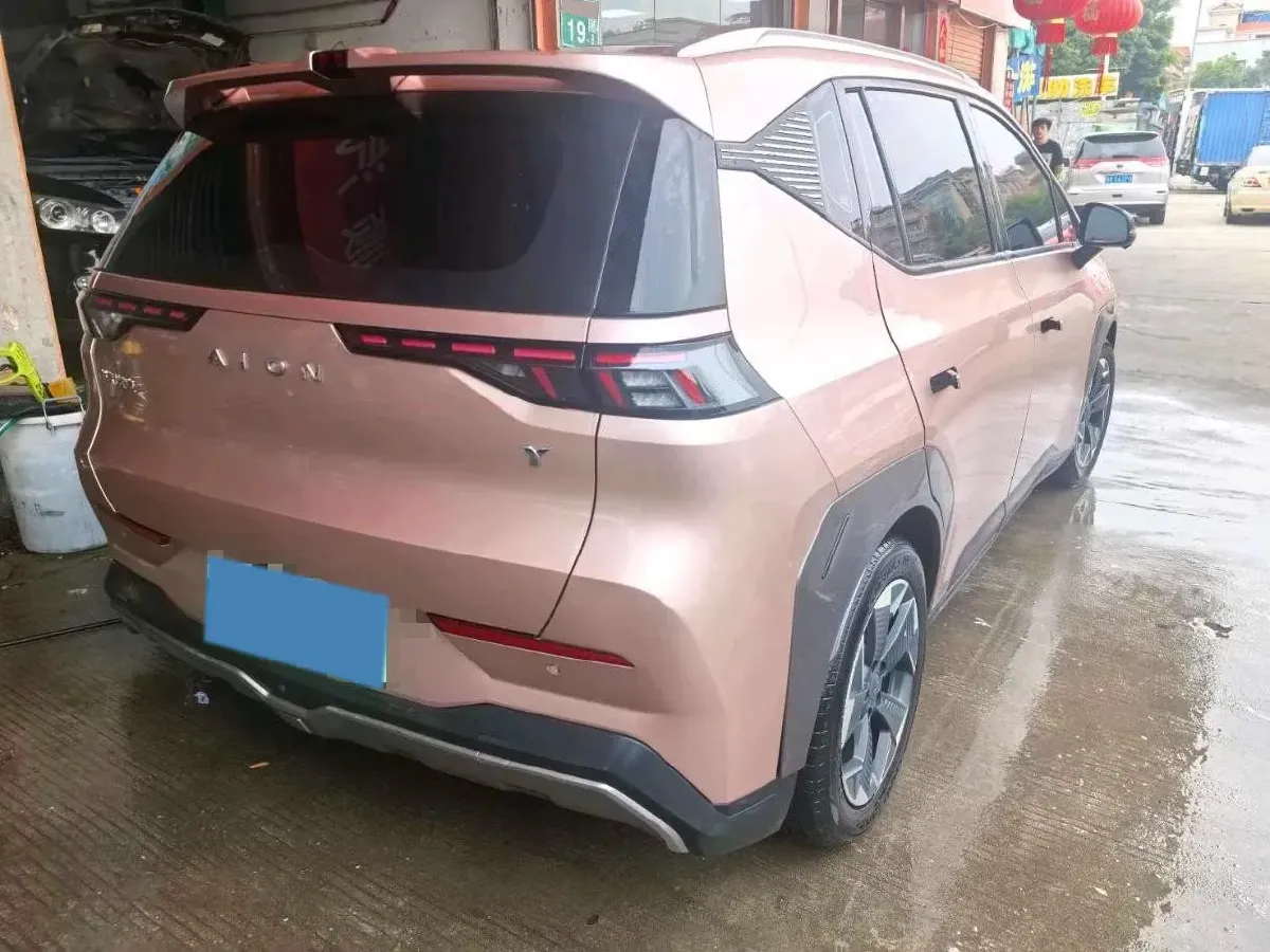 2022 Geely Okavango 1.8T 184HP L4 7DCT,autocango,china used car exporter,china ev exporter,chinese used car exporter,chinese used ev exporter