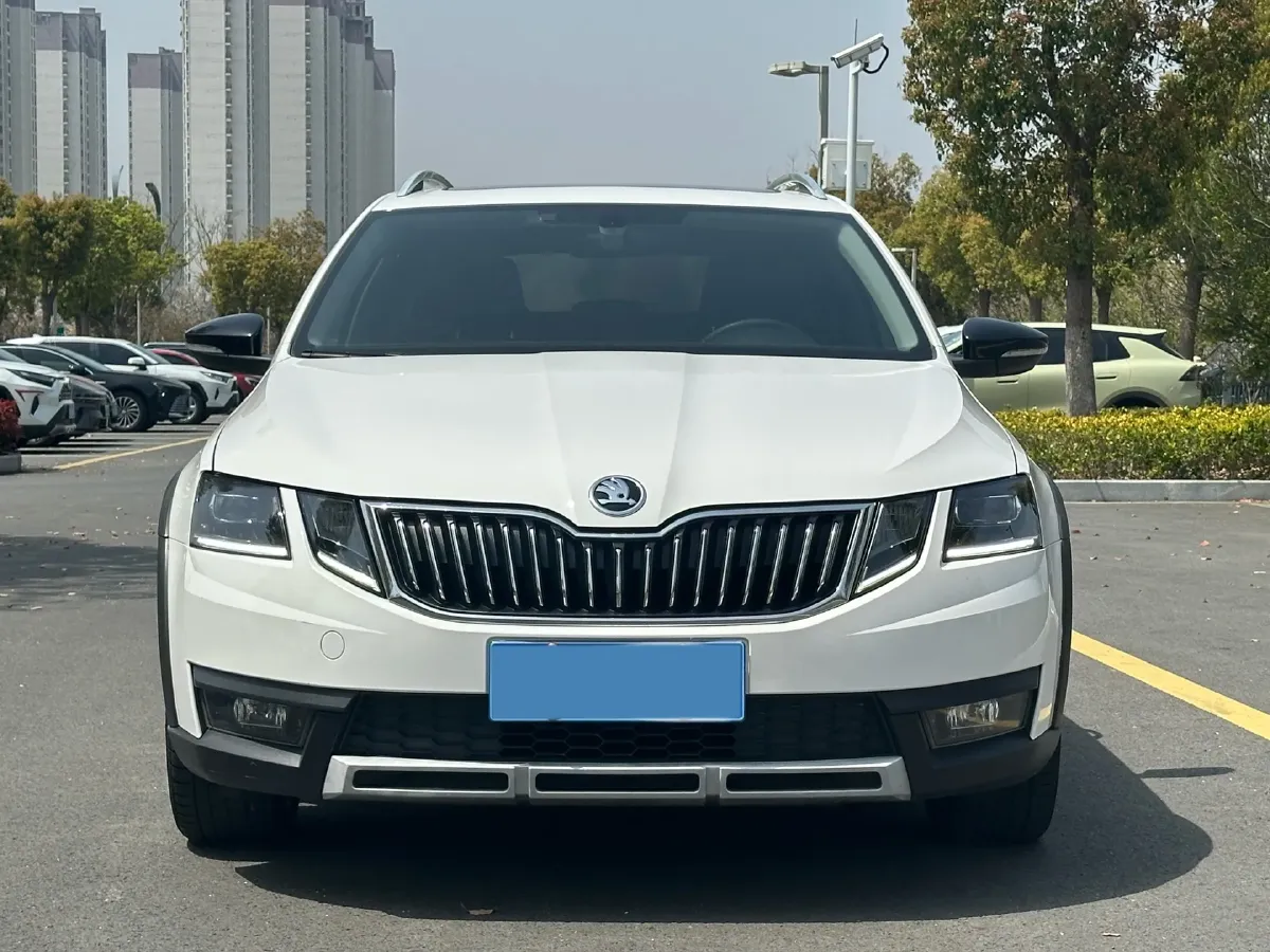 2019 Skoda Octavia 1.4T 150HP L4 7DCT,autocango,china used car exporter,china ev exporter,chinese used car exporter,chinese used ev exporter