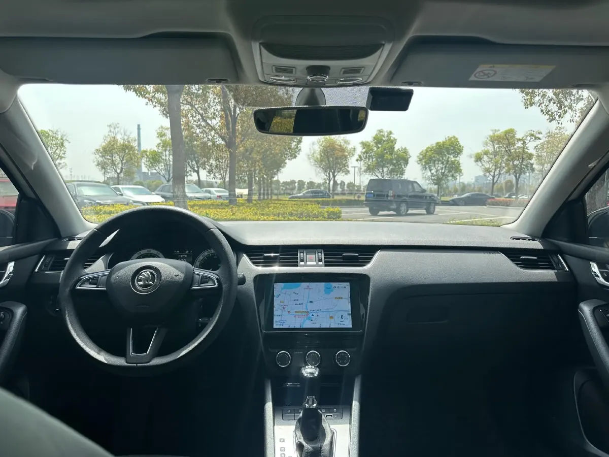 2019 Skoda Octavia 1.4T 150HP L4 7DCT,autocango,china used car exporter,china ev exporter,chinese used car exporter,chinese used ev exporter