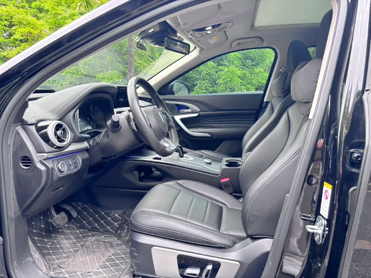 2020 WEY VV7 2.0T 227HP L4 7DCT,autocango,china used car exporter,china ev exporter,chinese used car exporter,chinese used ev exporter