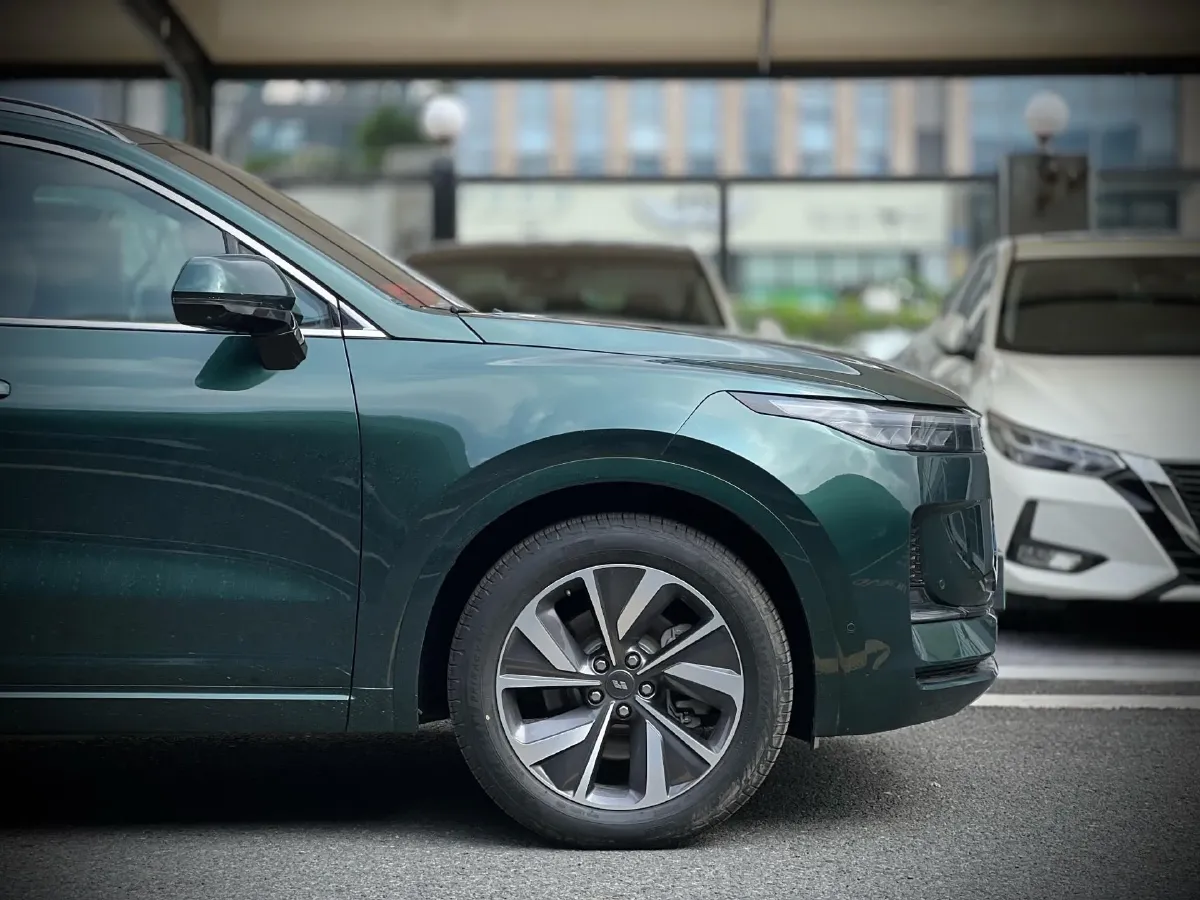 2021 Li ONE Range Extended 131HP REEV 40.5KWH,autocango,china used car exporter,china ev exporter,chinese used car exporter,chinese used ev exporter