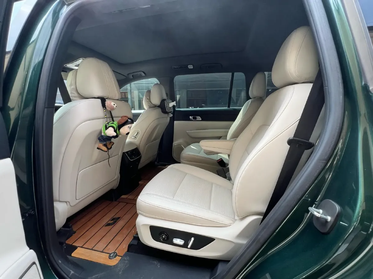 2021 Li ONE Range Extended 131HP REEV 40.5KWH,autocango,china used car exporter,china ev exporter,chinese used car exporter,chinese used ev exporter