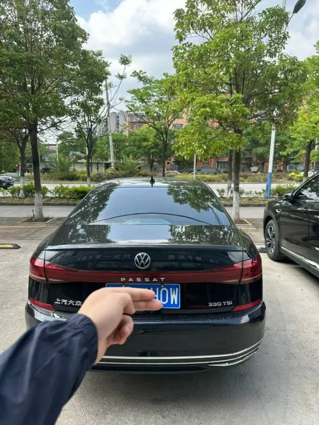 2021 Volkswagen Passat 2.0T 186HP L4 7DCT,autocango,china used car exporter,china ev exporter,chinese used car exporter,chinese used ev exporter