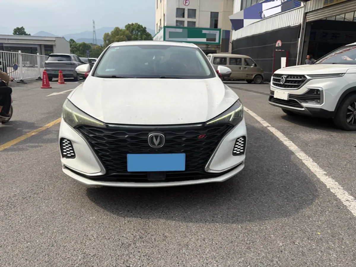 2021 ChangAn Eado 1.4T 160HP L4 7DCT,autocango,china used car exporter,china ev exporter,chinese used car exporter,chinese used ev exporter