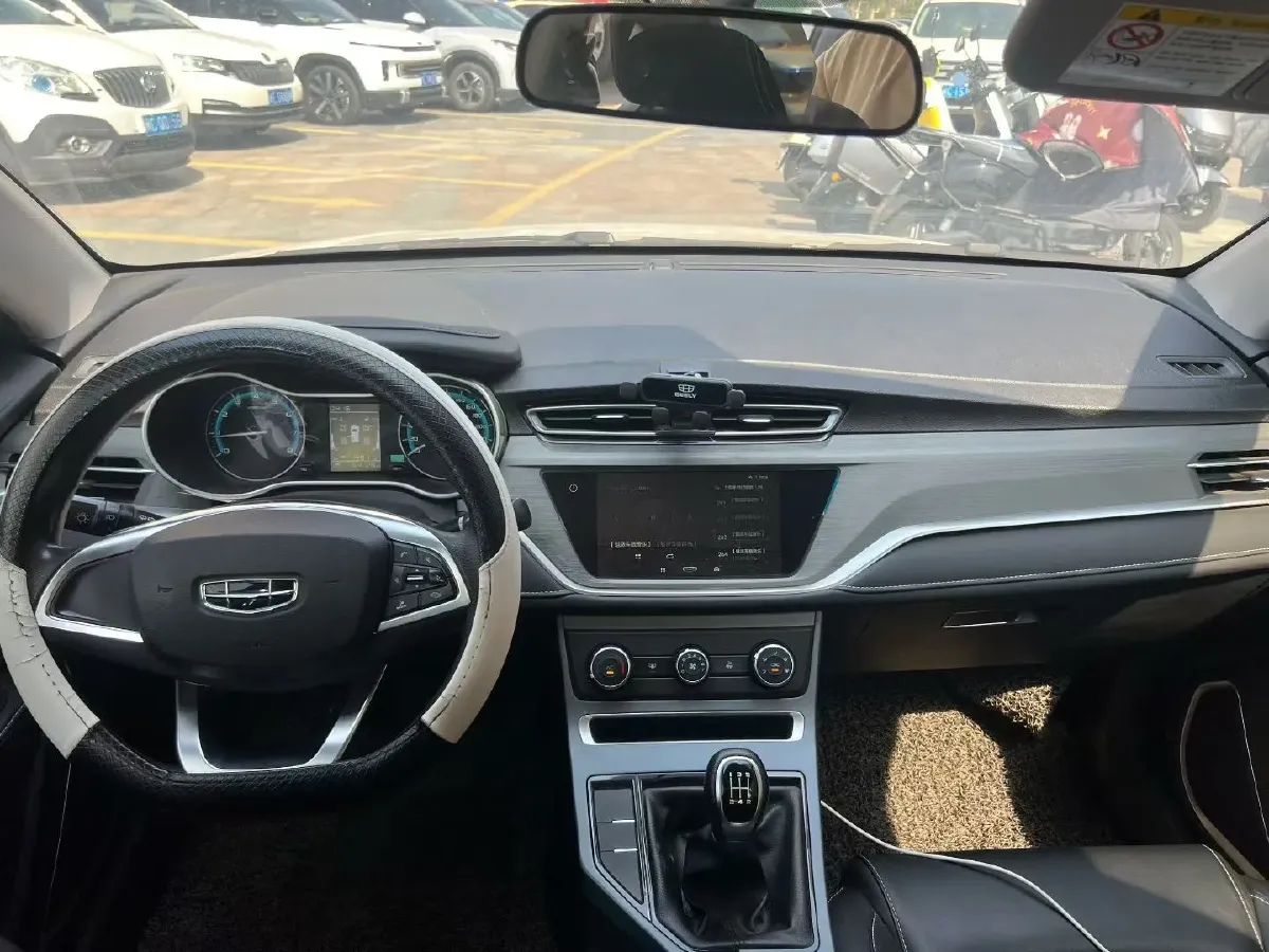 2021 BYD Song 1.5T 160HP L4 6MT,autocango,china used car exporter,china ev exporter,chinese used car exporter,chinese used ev exporter